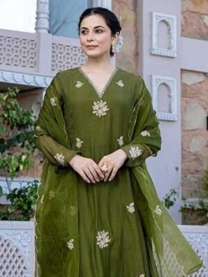 Viscose silk women’s Anarkali kurta set with Chanderi dupatta